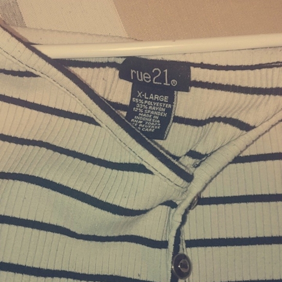 Shirt - Picture 2 of 2